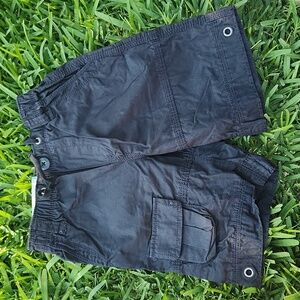 Gap boys black cargo shorts - size 2T (toddler)